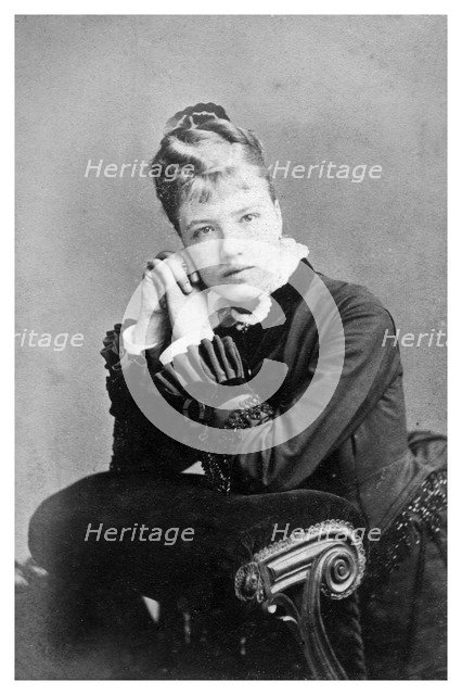 Portrait of a woman, c1890-1909(?).Artist: HT Reed & Co