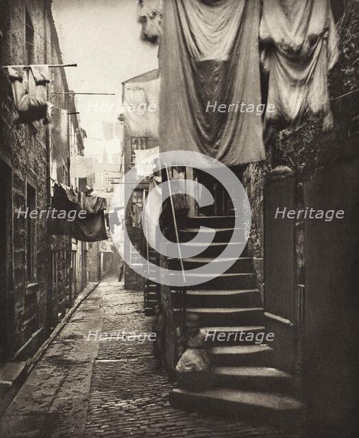 Close No. 193 High Street (#9), Printed 1900. Creator: Thomas Annan.