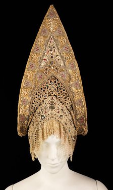 Headdress, Russian, early 19th century. Creator: Unknown.