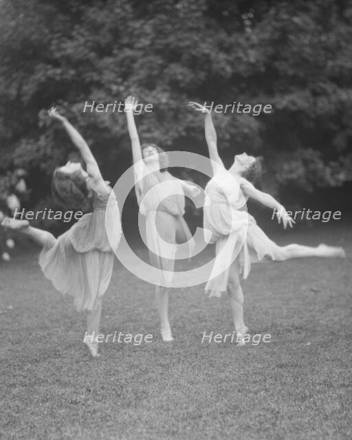 Unidentified dancers, possibly Elizabeth Duncan dancers, between 1911 and 1942. Creator: Arnold Genthe.