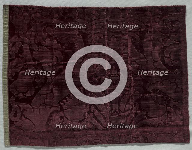 Velvet Fragment, 1500s. Creator: Unknown.