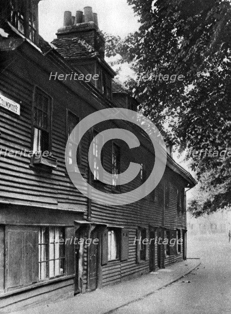 An old wooden house in Collingwood Street, London, 1926-1927.Artist: Whiffin