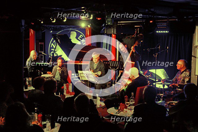 Les Cirkel (Castle, Holder, Hill, Mannix and Robinson), Pizza Express, Dean St, London, 2015. Artist: Brian O'Connor.