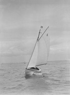 The Yarmouth One Design 'Greywing', 1922. Creator: Kirk & Sons of Cowes.
