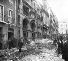 Coup d'etat in Portugal; Auto-da-fe in front of the building of the Democratic newspaper..., 1917. Creator: Unknown.