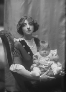 Moracchini, Pierre, Mrs., and baby, portrait photograph, 1913. Creator: Arnold Genthe.