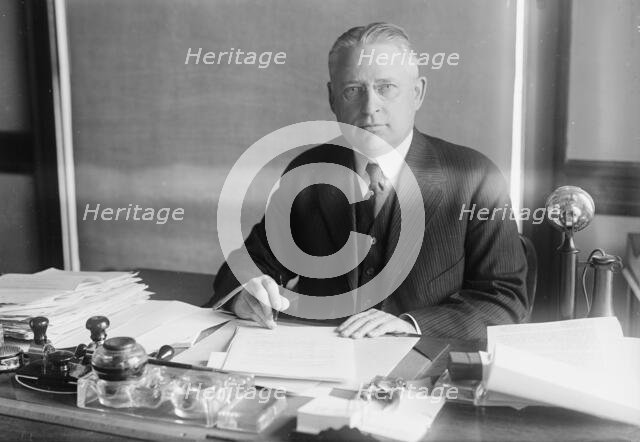 Dr. F.F. Simpson, Lt. Col., U.S.A., Head of Medical Division of War Industries...,1917 Creator: Harris & Ewing.