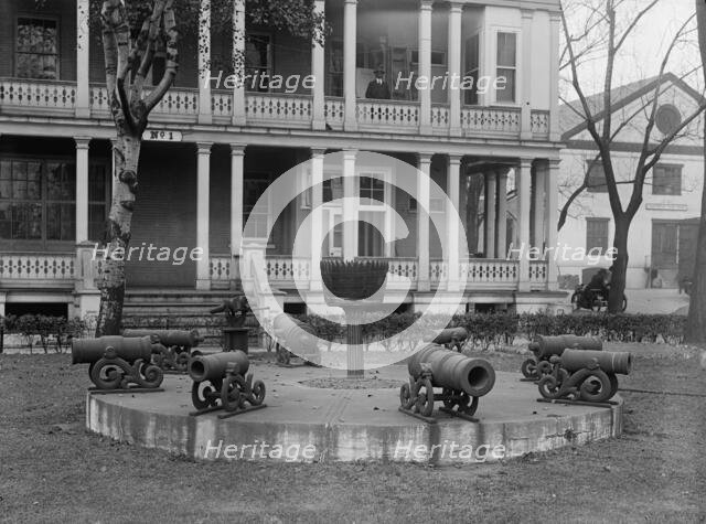 Navy Yard, U.S., Washington - Morlars, Cannon, Targets On Lawn, 1917. Creator: Harris & Ewing.