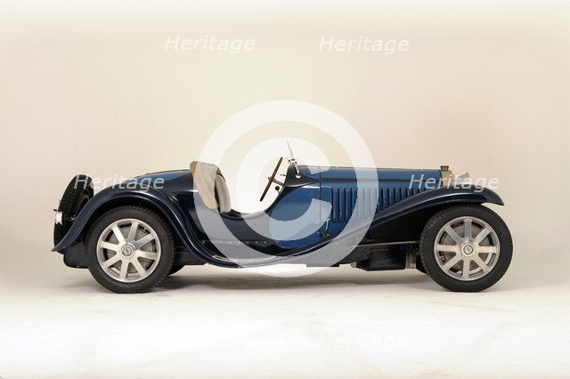 Bugatti type 55 1932. Artist: Simon Clay.