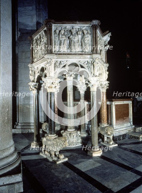 Baptistery of Pisa, detail of the pulpit (1259), designed by Nicola Pisano (c.  1220 - 1278).