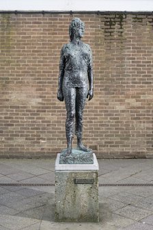 Sculpture of the sculptor Elisabeth Frink by Frederick Edward McWilliam, Harlow, Essex, 2015. Artist: Steven Baker.
