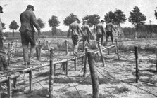 'L'instruction de la Nouvelle armee Belge; L'entrainement de la Nouvelle armee Belge..., 1916. Creator: Unknown.