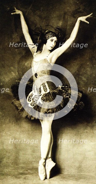 Felia Doubrovska, Russian ballet dancer and teacher, 20th century.  Artist: Anon