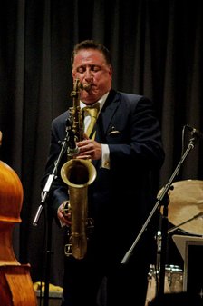 Ray Gelato, Watermill Jazz Club, Dorking, Surrey, Jan 2016. Artist: Brian O'Connor.
