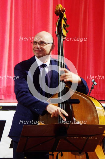 Simon Thorpe, Elaine Delmar Quintet, Battle Jazz Festival, Battle, East Sussex, July 2023. Creator: Brian O'Connor.