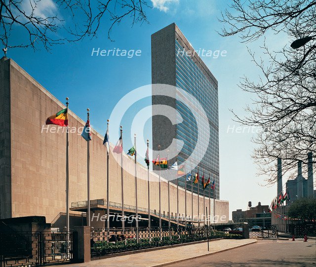 UN Building.