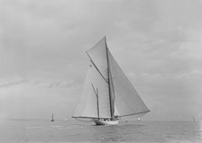 The yawl 'Sumurun' running downwind with spinnaker, 1922. Creator: Kirk & Sons of Cowes.