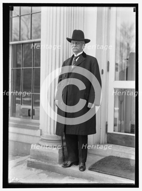 Man At White House, Washington, D.C., between 1913 and 1917. Creator: Harris & Ewing.