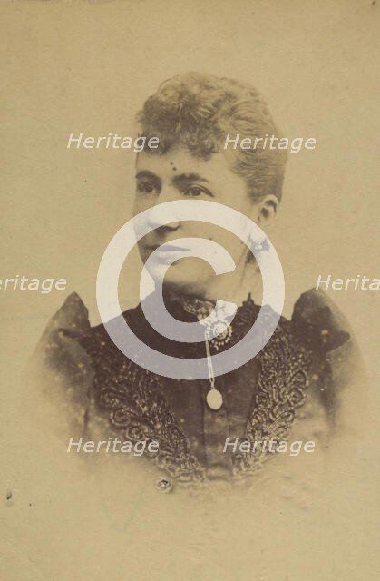 Pelgrom. Elise (femme Schouppe). Deux photographies, dont une légendée: Reprod. faite 22/2..., 1893. Creator: Alphonse Bertillon.