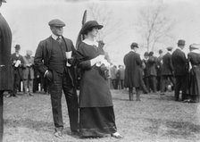 H.K. Vingut & wife, 1914. Creator: Bain News Service.