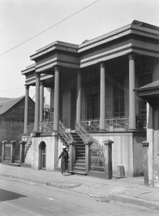 Colonial residence in the Vieux Carre´, New Orleans, between 1920 and 1926. Creator: Arnold Genthe.