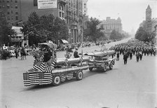 Preparedness Parade, 1916. Creator: Harris & Ewing.