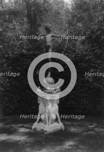 "Welwyn," Harold Irving Pratt house, 100 Crescent Beach Road, Glen Cove, New York, c1918. Creator: Frances Benjamin Johnston.