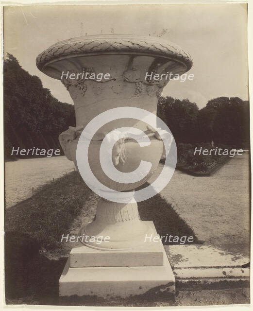 Versailles, Vase, 1905. Creator: Eugene Atget.