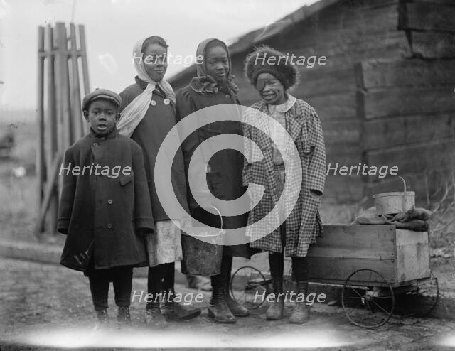 'Negroes - Negro Life In Washington, 1911'. Creator: Harris & Ewing.