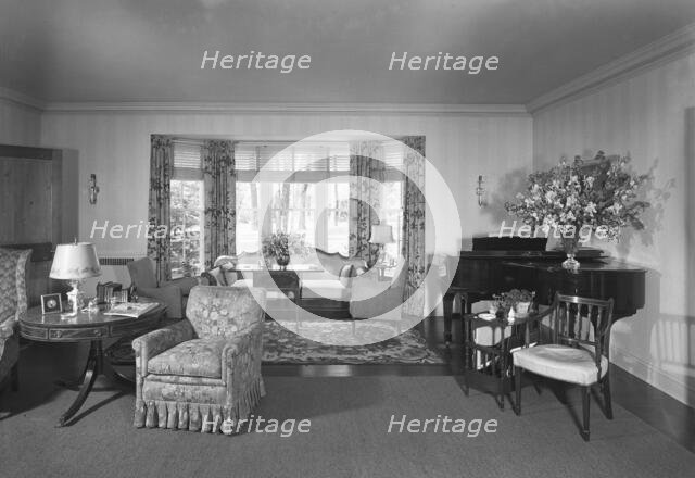 Guido R. Rahr, residence in Manitowoc, Wisconsin, 1945. Creator: Gottscho-Schleisner, Inc.