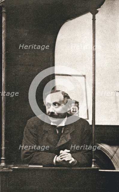 Herbert Gladstone in the witness box at the trial of Emmeline Pankhurst and others, London, 1908. Artist: Unknown