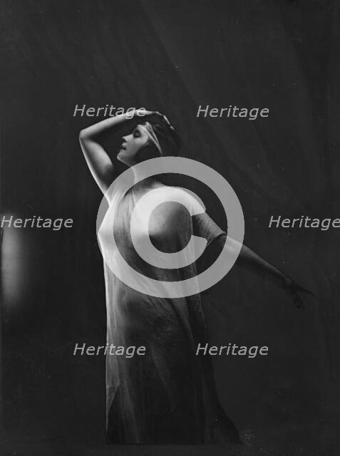 Hurlbert, Jack, Miss, 1922 May 22. Creator: Arnold Genthe.