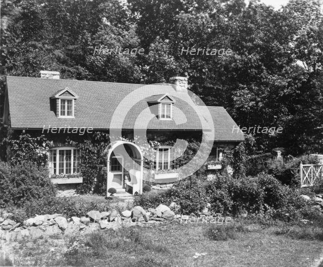 "Chelmsford," Elon Huntington Hooker house, Greenwich, Connecticut, c1914. Creator: Frances Benjamin Johnston.