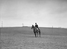 Cutting hunt, 1933 Nov. Creator: Arnold Genthe.