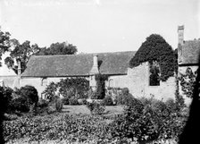 Prebendal House, Thame, Oxfordshire, c1860-c1922. Artist: Henry Taunt