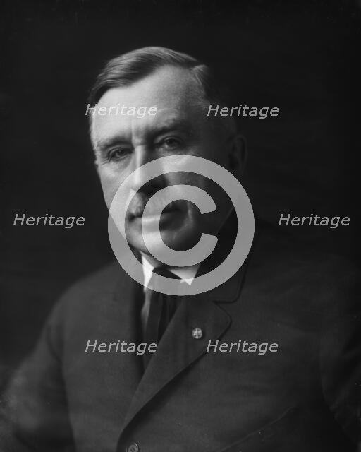 Major Gen. Leonard Wood, between 1900 and 1920. Creator: Charles Walinger.