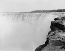 The [Horseshoe] Falls from above, between 1890 and 1899. Creator: Unknown.