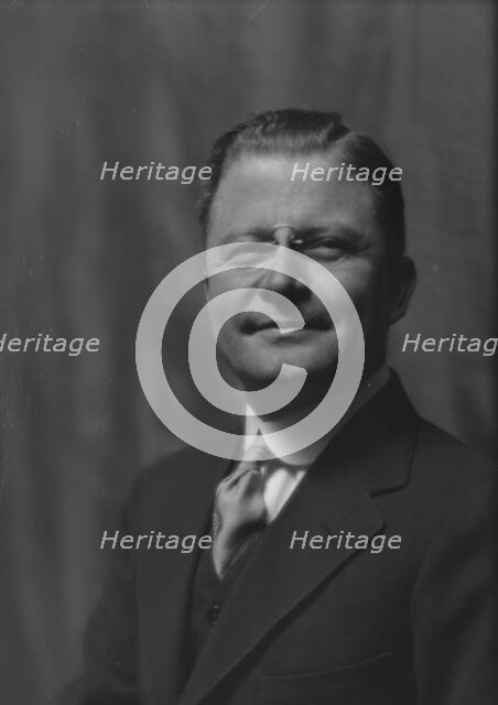 Ormsby, George Armsby, portrait photograph, ca. 1913. Creator: Arnold Genthe.