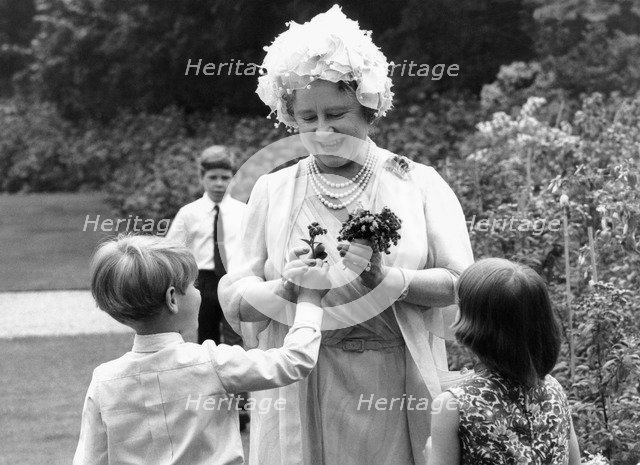 The Queen Mother, Prince Edward and Lady Sarah Armstrong-Jones, 1970. Artist: Unknown