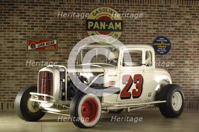 Ford short track jalopy coupe 1932. Artist: Simon Clay.