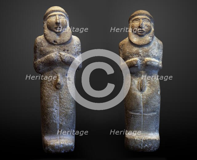 Statuettes of bearded men (possibly the priest-king), 4th millenium BC. Creator: Prehistoric culture, Uruk period, Mesopotamia  .