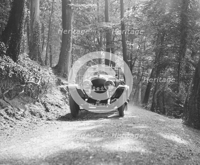 Bentley of SB Harris taking part in the North West London Motor Club Trial, 1 June 1929. Artist: Bill Brunell.