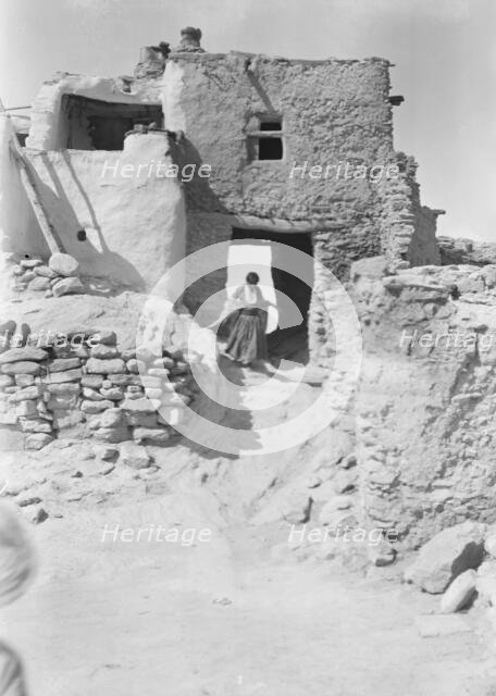 Acoma, New Mexico area views, between 1899 and 1928. Creator: Arnold Genthe.