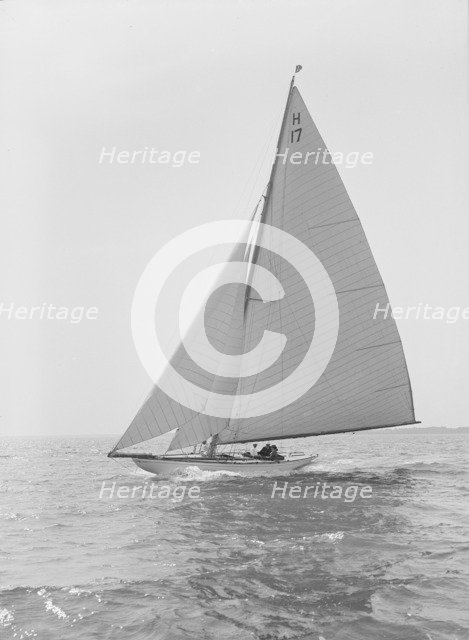 The 8 Metre 'Ierne', 1914. Creator: Kirk & Sons of Cowes.