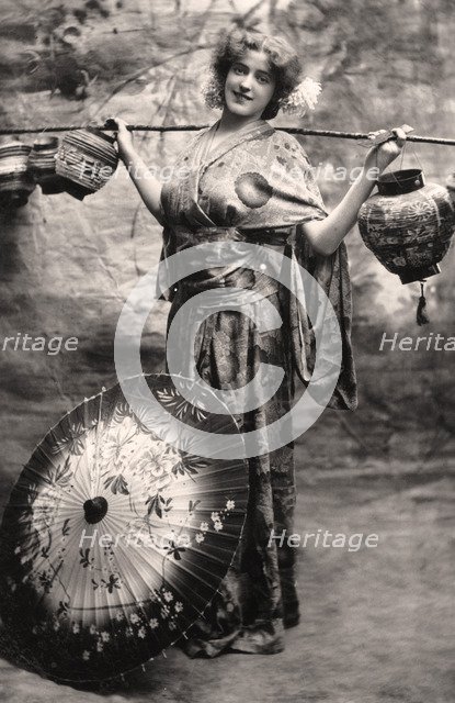 Denise Orme (1885-1960), English singer, early 20th century.Artist: Bassano Studio