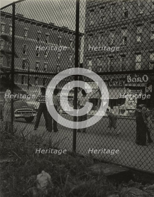 Madison Avenue - Children playing along Madison Avenue, East Harlem, New York City, 1947 - 1951. Creator: Romulo Lachatanere.