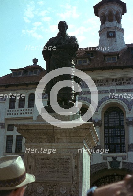 Statue of the Roman poet Ovid, 1st century. Artist: Unknown