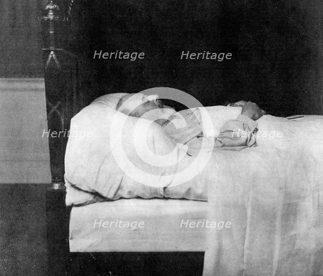 'King Edward VII, in His Last Sleep', 1910.Artist: Downey