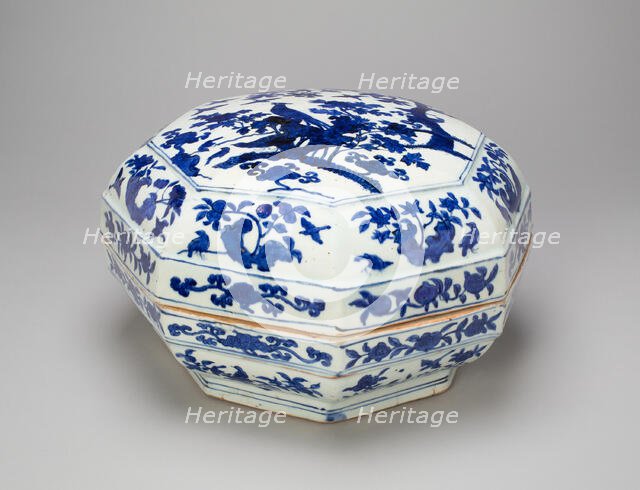 Octagonal Box with Birds, Peony Flowers, and Peach..., Ming dynasty, Jiajing reign (1522-1566). Creator: Unknown.