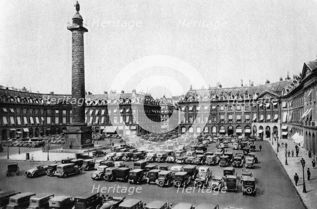 Place Vendome and the column erected to Napoleon's victories, Paris, 1931. Artist: Ernest Flammarion